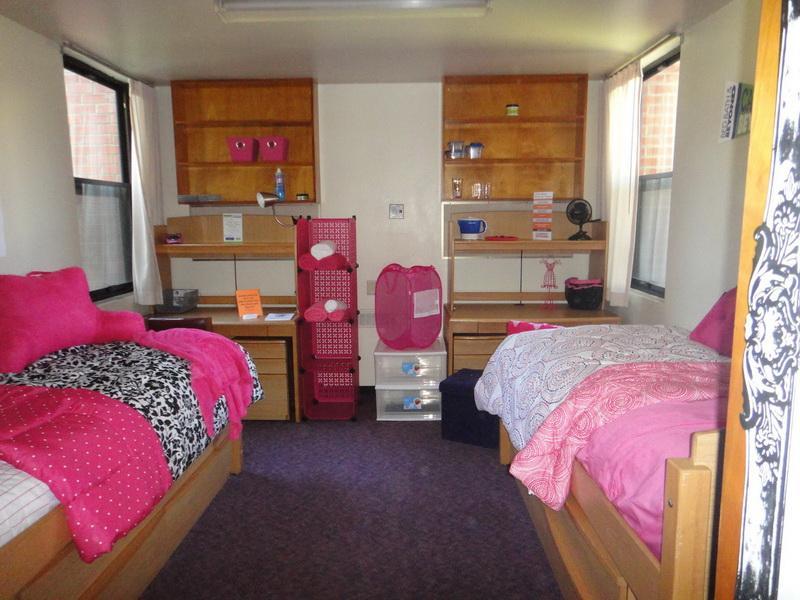 Making a College Dorm Room Feel Like Home | Clearissa's ...