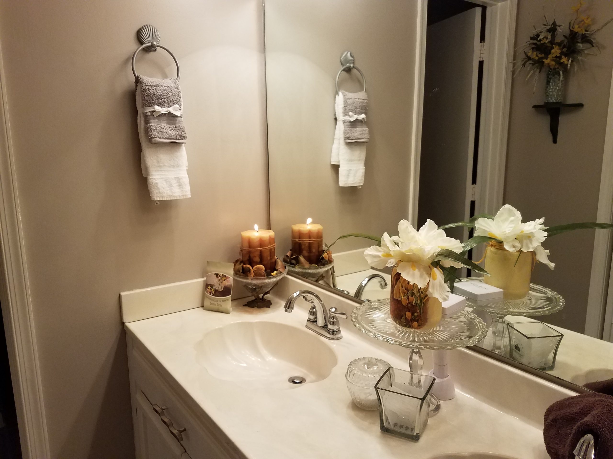 Clearissa Coward's Command Center