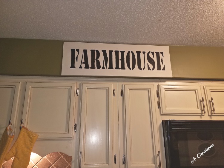 FARMHOUSE SIGN
