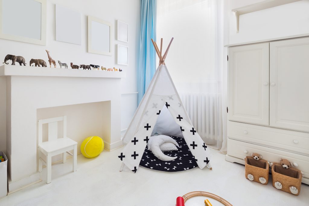 Clearissa Coward's Command Center